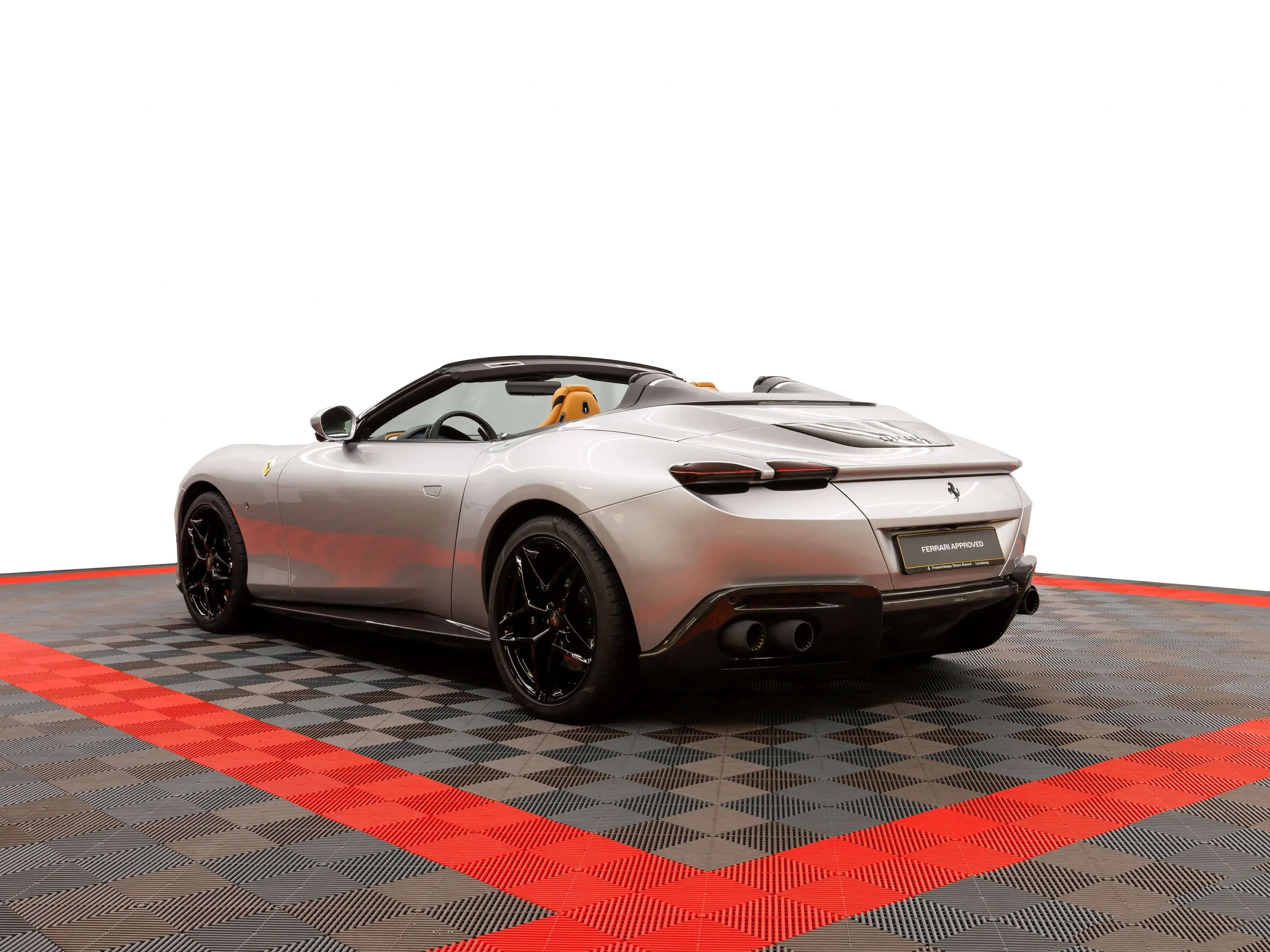 Ferrari Roma Spider — photo 6