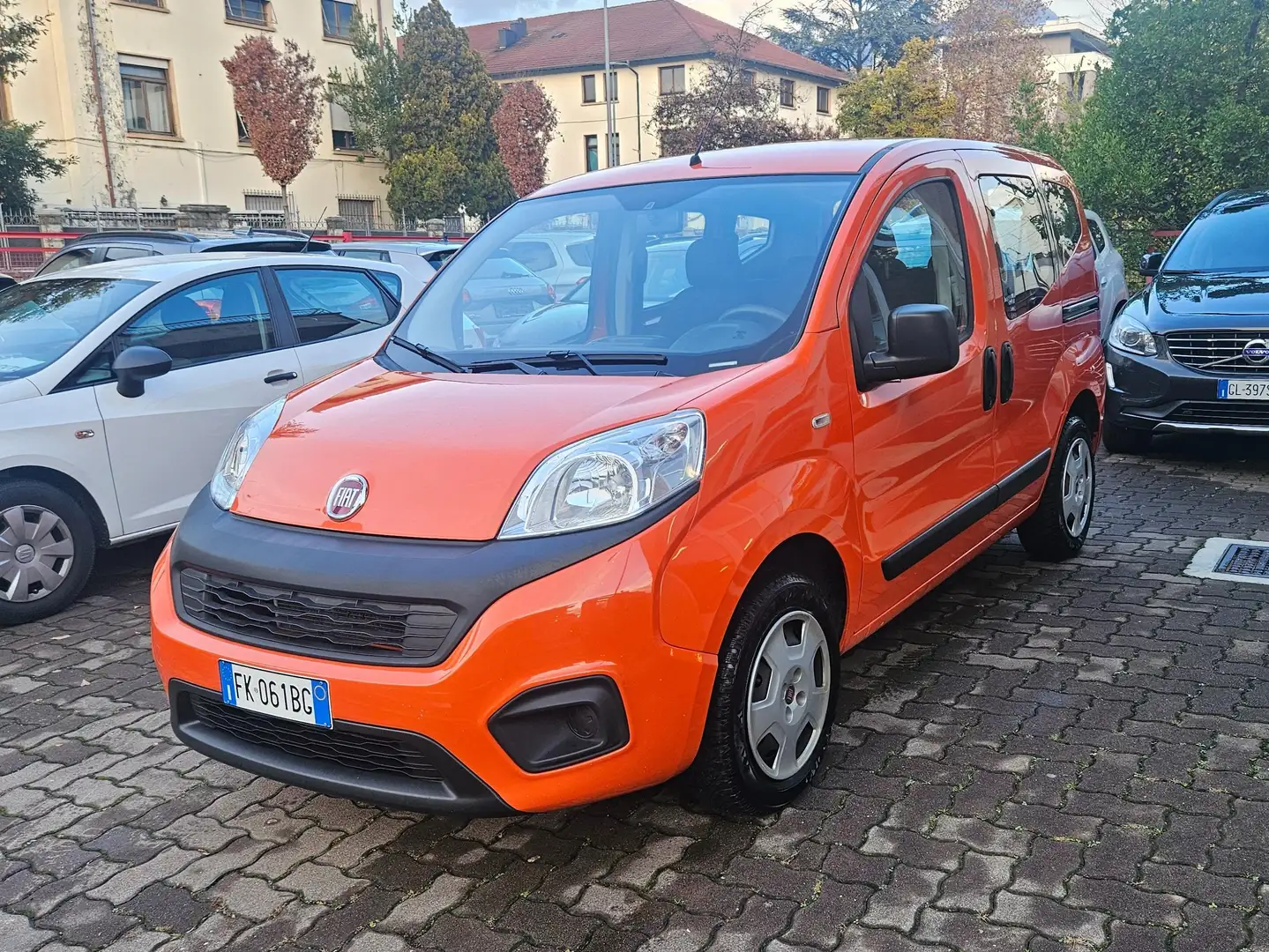 Fiat Qubo Qubo 1.4 8v Easy 77cv Arancione - 2