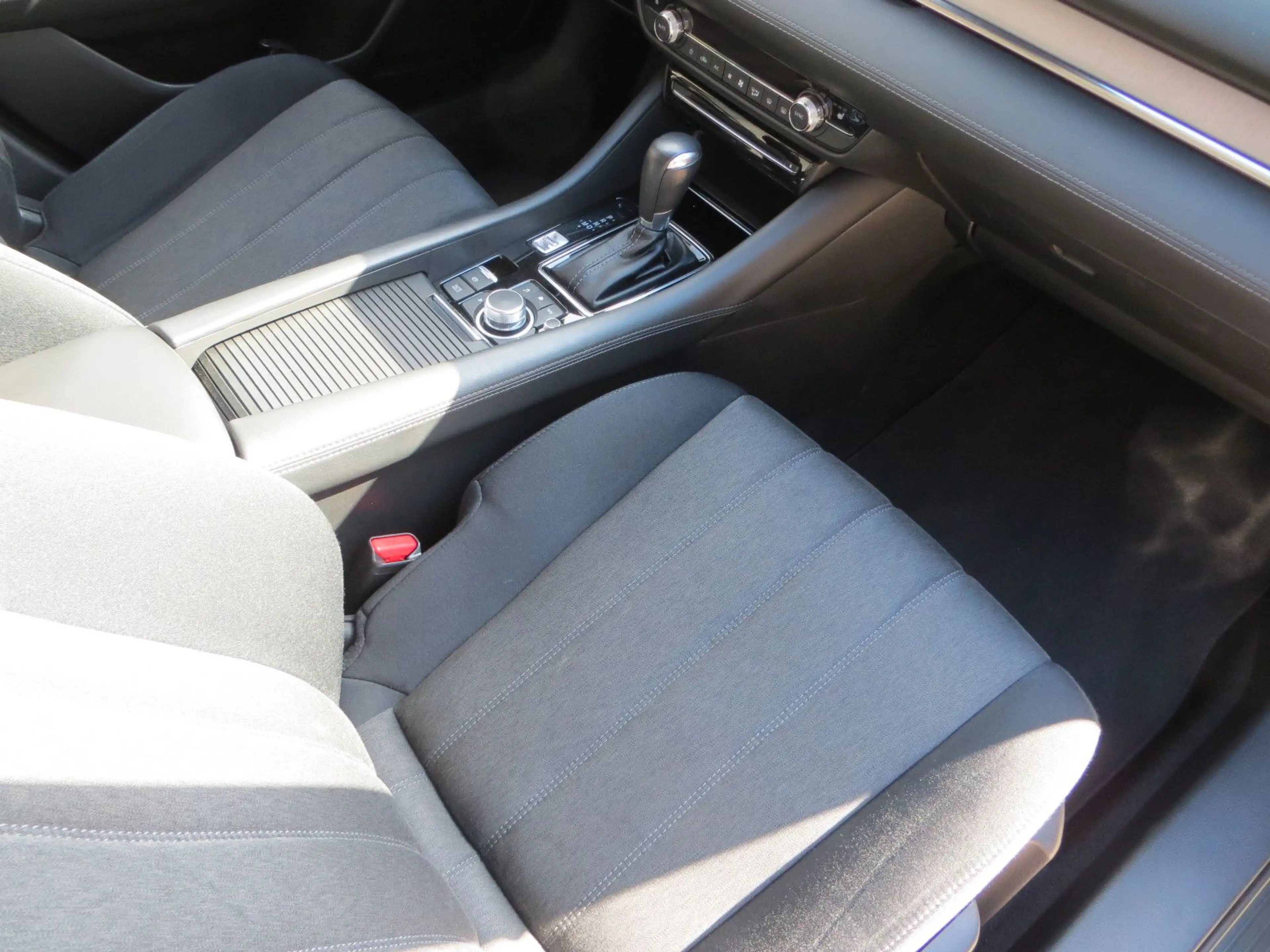 Mazda 6 Kombi Exclusive-Line AHK HeadUp LED Kamera — photo 10
