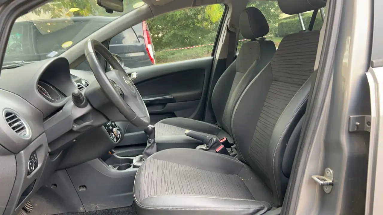 Opel Corsa Corsa — photo 27