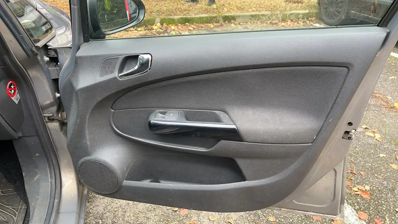 Opel Corsa Corsa — photo 23