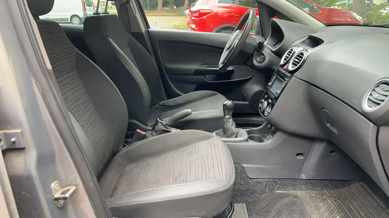 Opel Corsa Corsa — photo 25