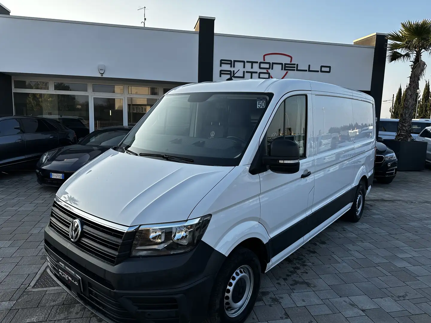 Volkswagen Crafter 2.0 TDI PASSO MEDIO L3 H2 FURGONE PM-TN Weiß - 1