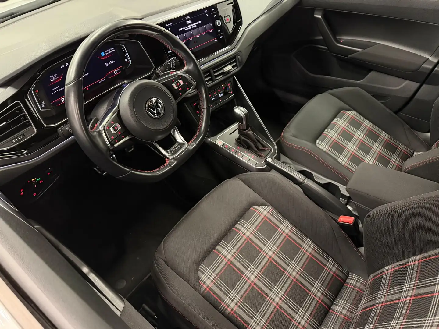 Volkswagen Polo GTI 2.0 TSI / Pano / Virtual / CarPlay / Stoel-Vewarmi Wit - 2