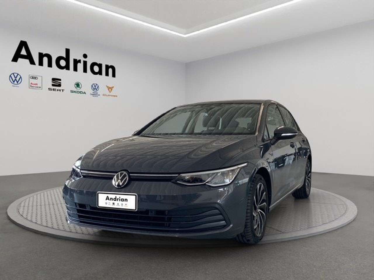 Volkswagen Golf 1.0 eTSI 81kW EVO Life DSG//NEOPATENTATI