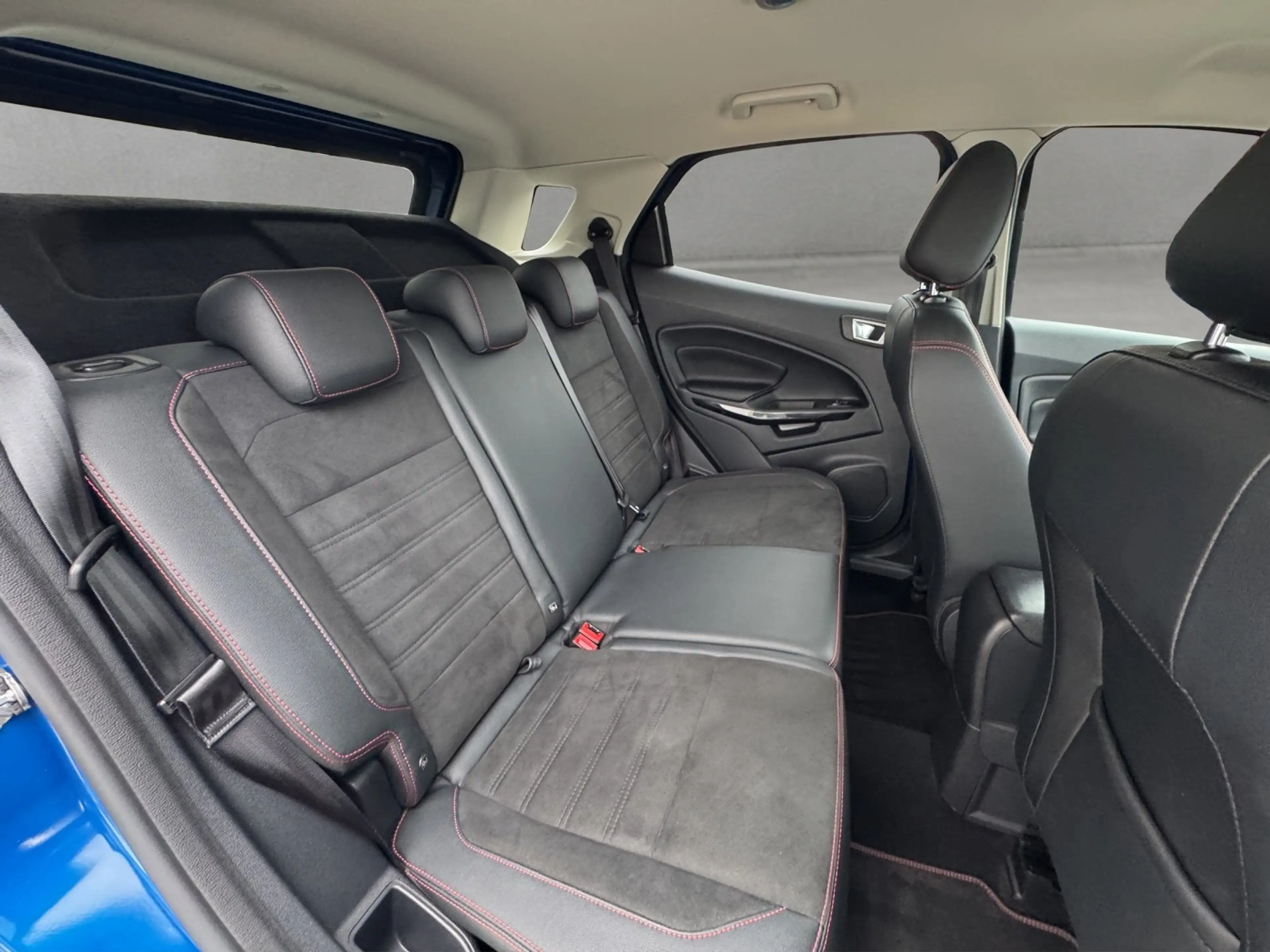 Ford EcoSport 1.0 ST-Line Aut./AHK/KAMERA/TEMPO/NAVI/ — photo 9