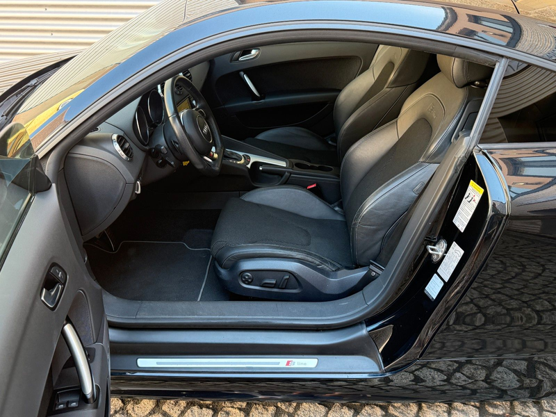 Audi TT Coupe 2.0 TFSI quattro S-Line Nav Bi-Xen Bose — photo 12