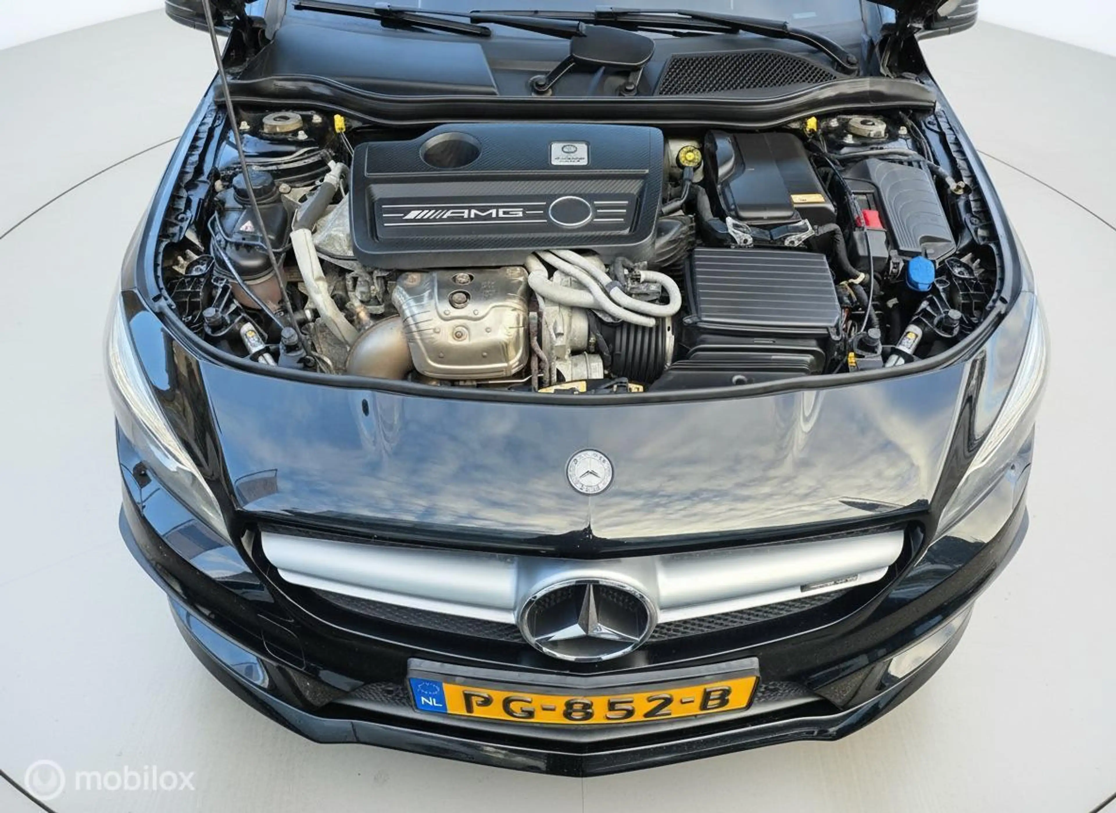 Mercedes-Benz CLA 45 AMG 4MATIC — photo 21