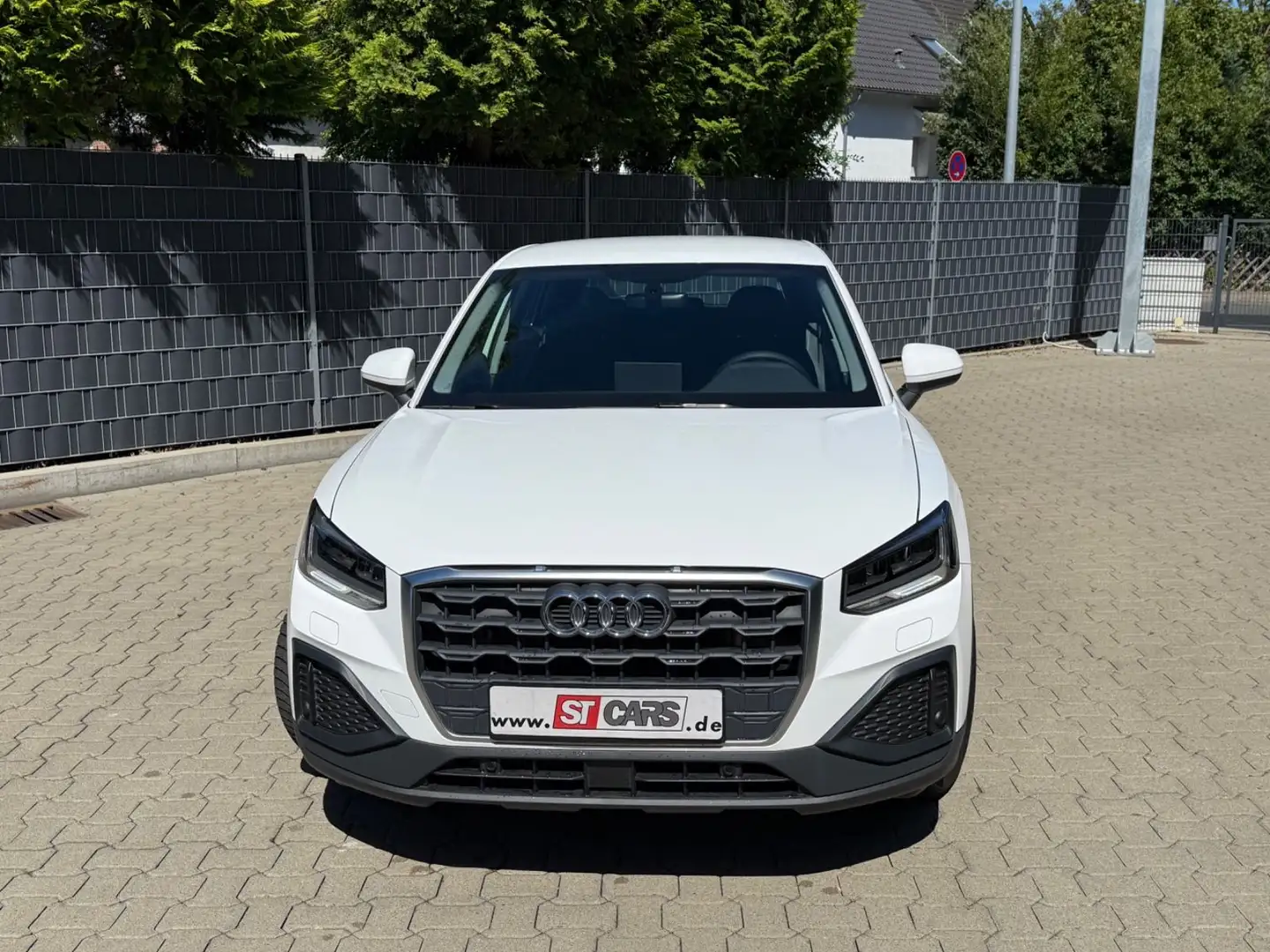 Audi Q2 35 1.5 TFSI 7-Gang S tronic Navi LED PDC Blanc - 2