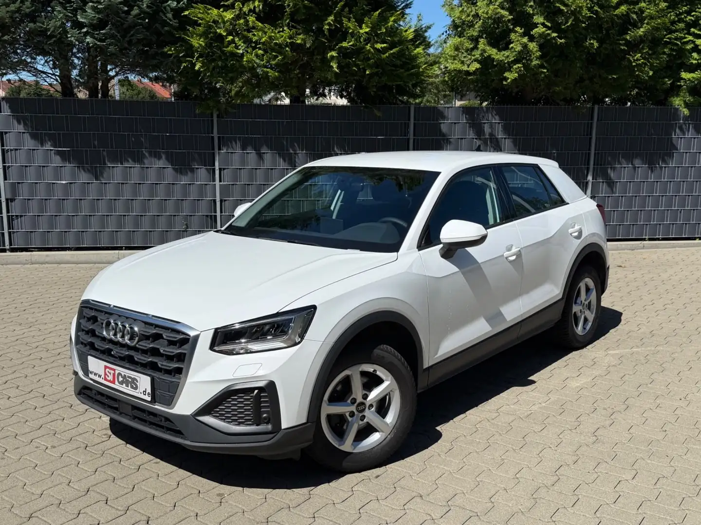 Audi Q2 35 1.5 TFSI 7-Gang S tronic Navi LED PDC Blanc - 1