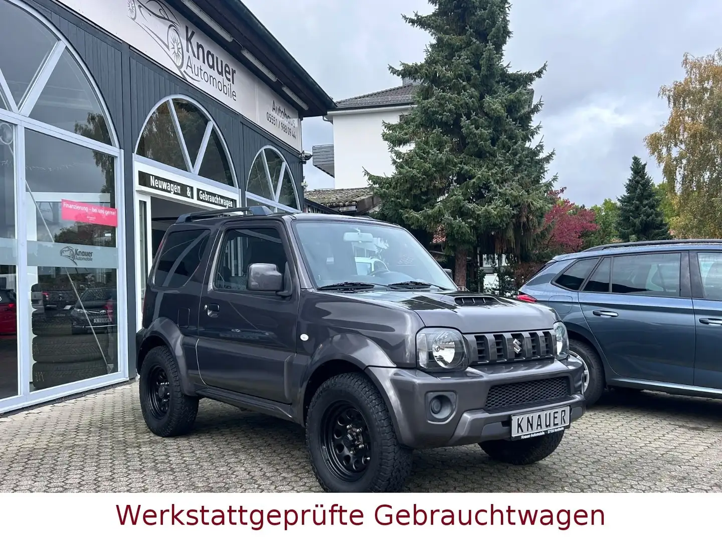 Suzuki Jimny Comfort 4x4*Sitzheiz*KLIMA*AHK* Gris - 1