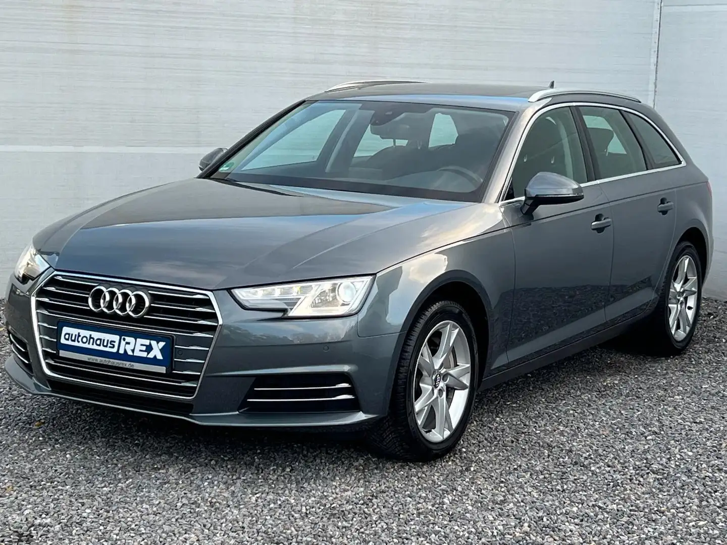 Audi A4 Avant sport 3,0 TDI S-tronic Grau - 1