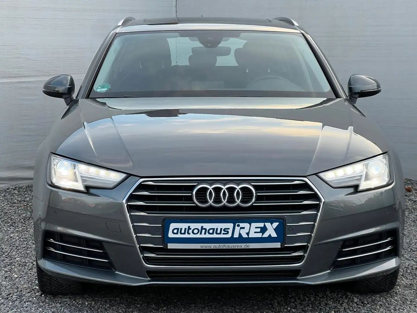 Audi A4 Avant sport 3,0 TDI S-tronic Grau - 2