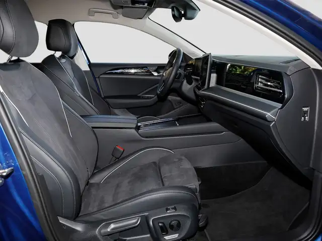 Volkswagen Passat view 9