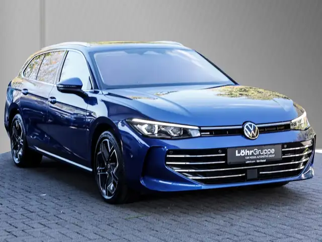 Volkswagen Passat view 5