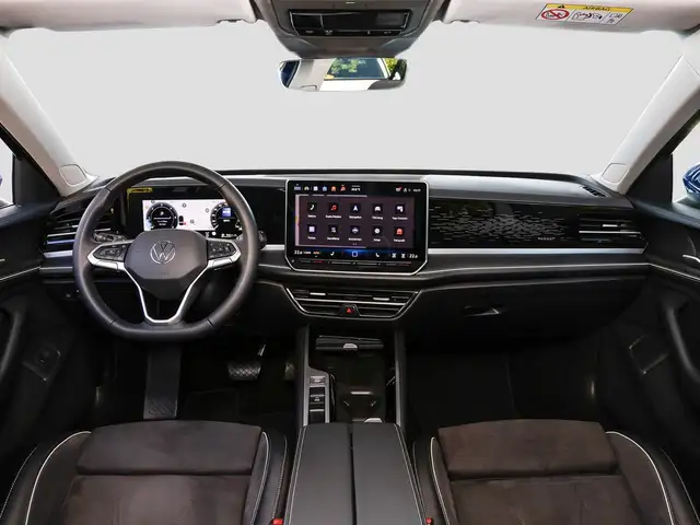 Volkswagen Passat view 13