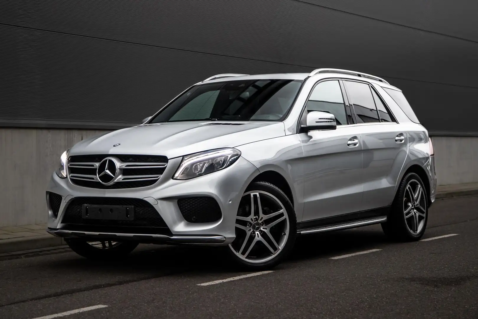 Mercedes-Benz GLE 500 4MATIC | BTW | AMG Pakket  | 360 Camera | Elek. Tr Silber - 1