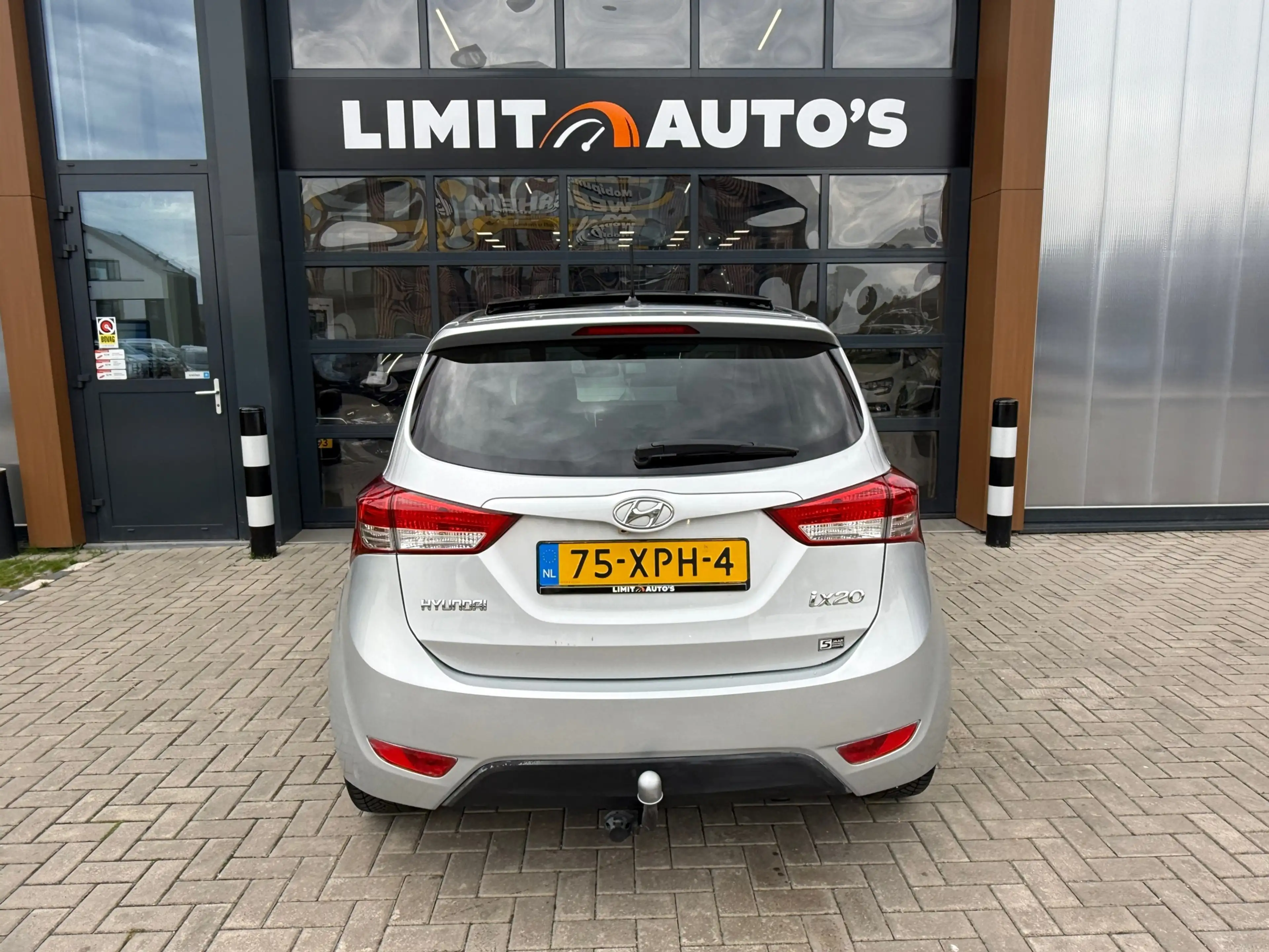 Hyundai iX20 1.6i i-Catcher Aut/Pano/Climate/Leder/Camera/Cruis — photo 9