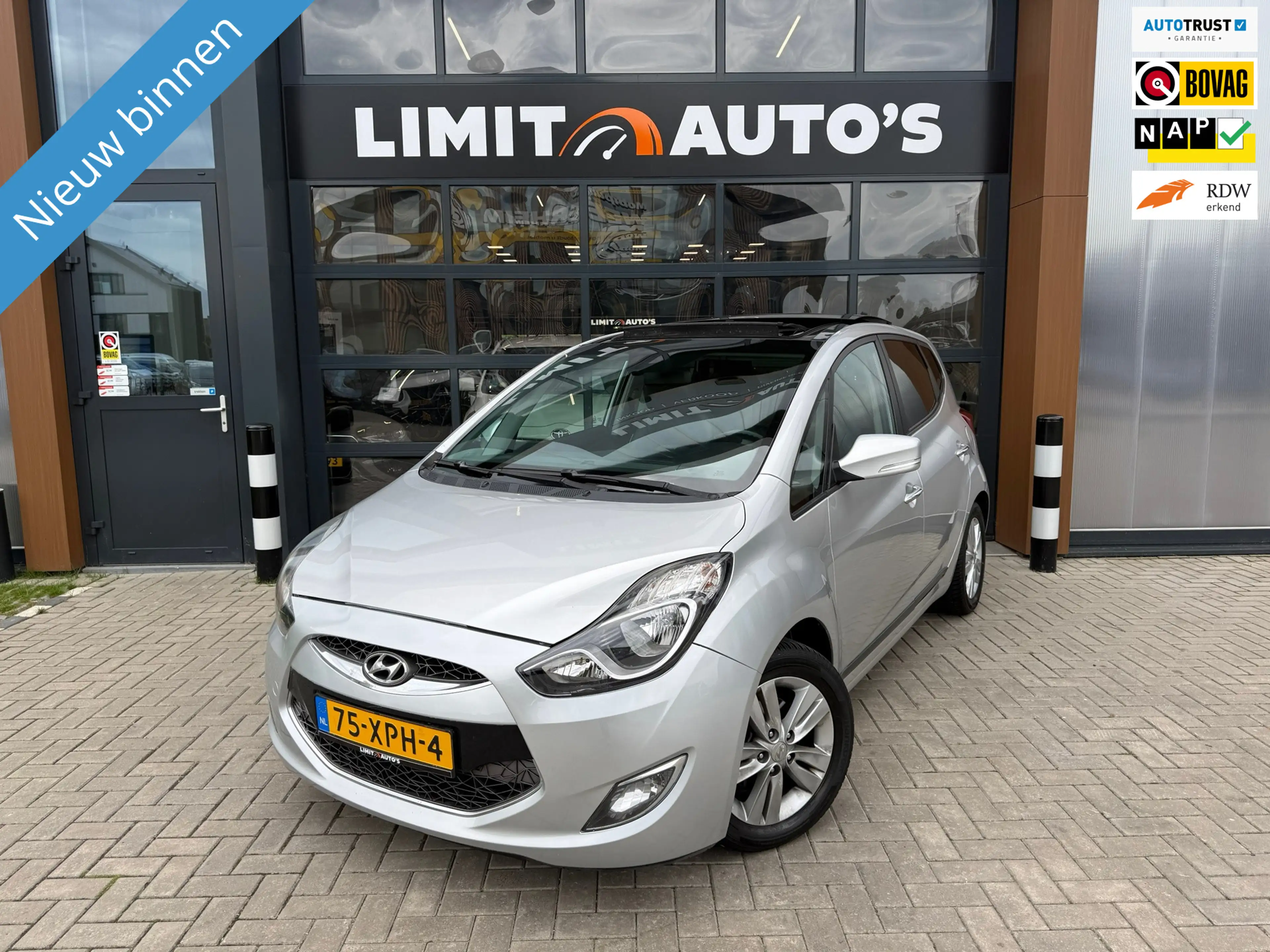 Hyundai iX20 1.6i i-Catcher Aut/Pano/Climate/Leder/Camera/Cruis