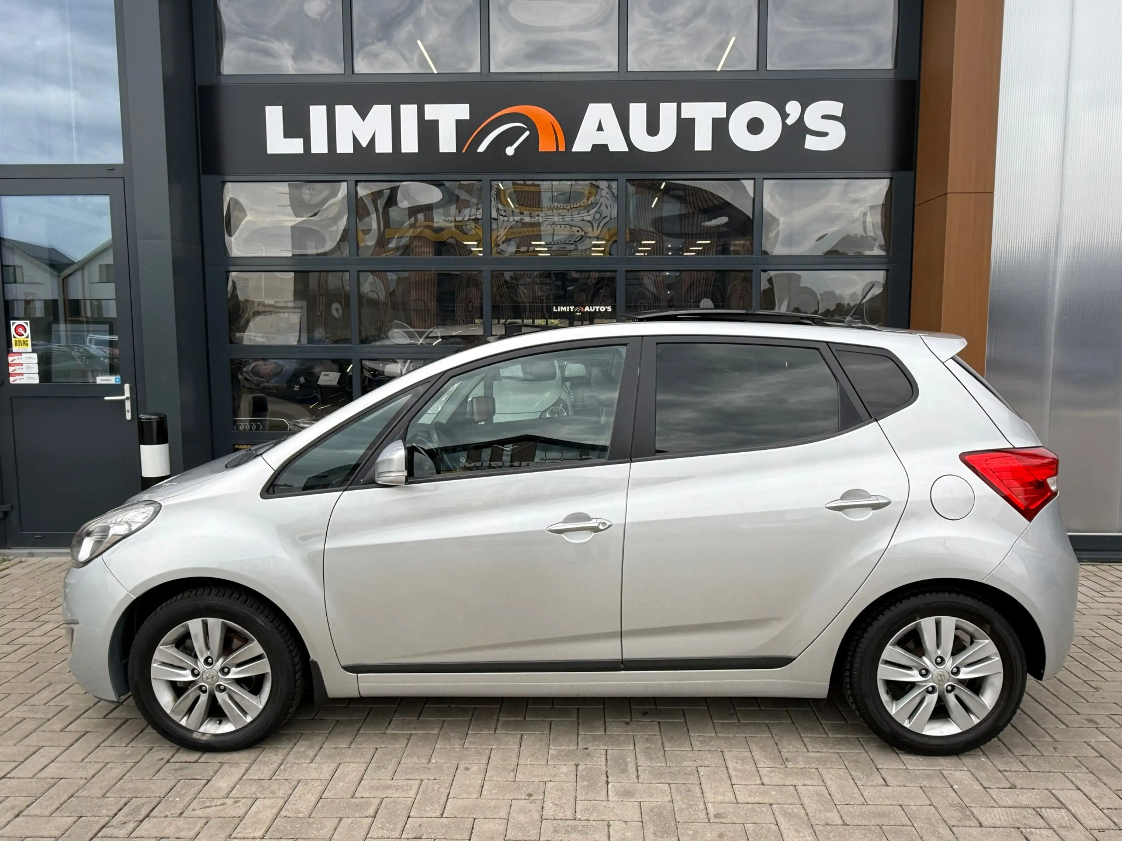 Hyundai iX20 1.6i i-Catcher Aut/Pano/Climate/Leder/Camera/Cruis — photo 7