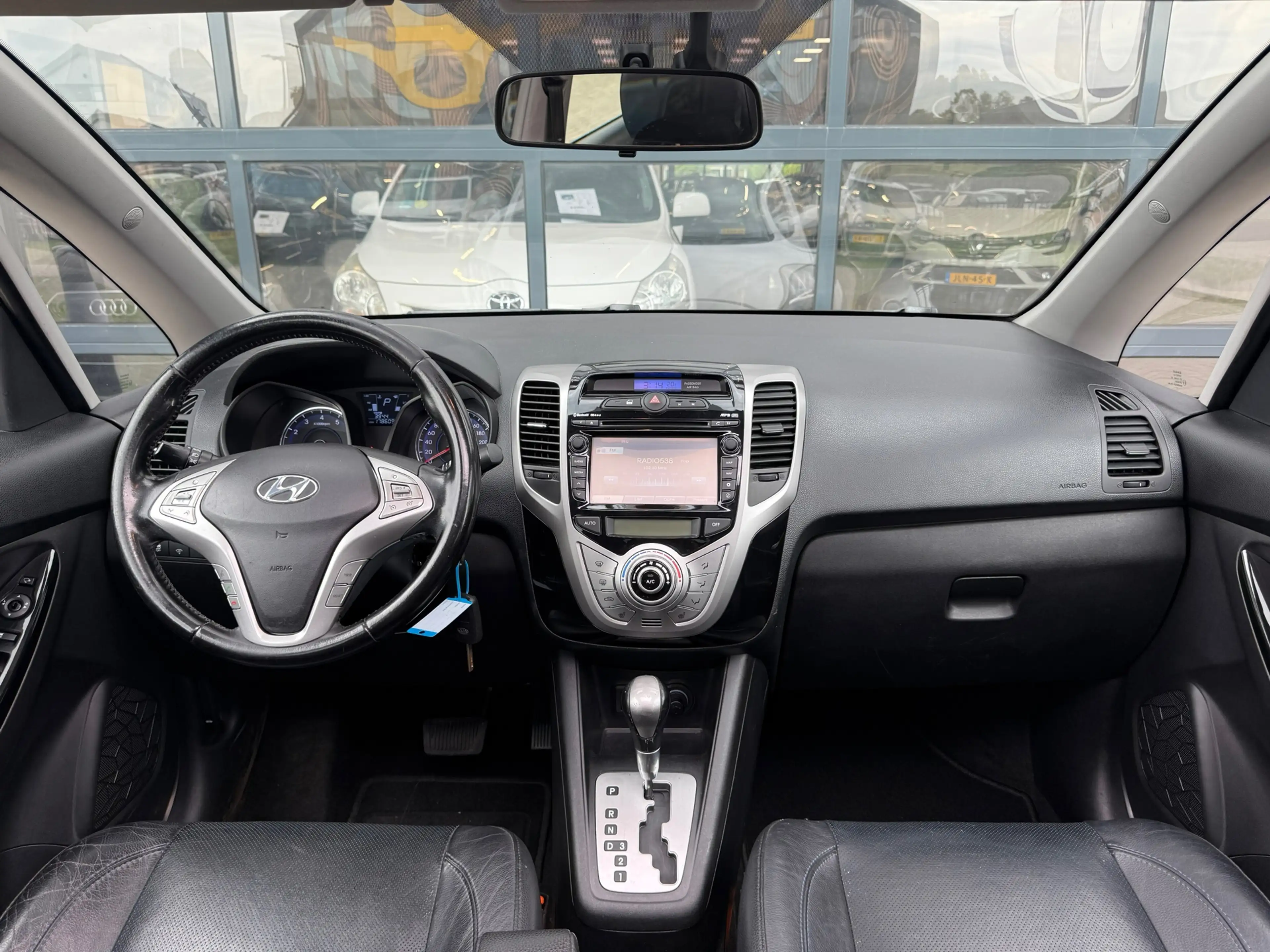 Hyundai iX20 1.6i i-Catcher Aut/Pano/Climate/Leder/Camera/Cruis — photo 3