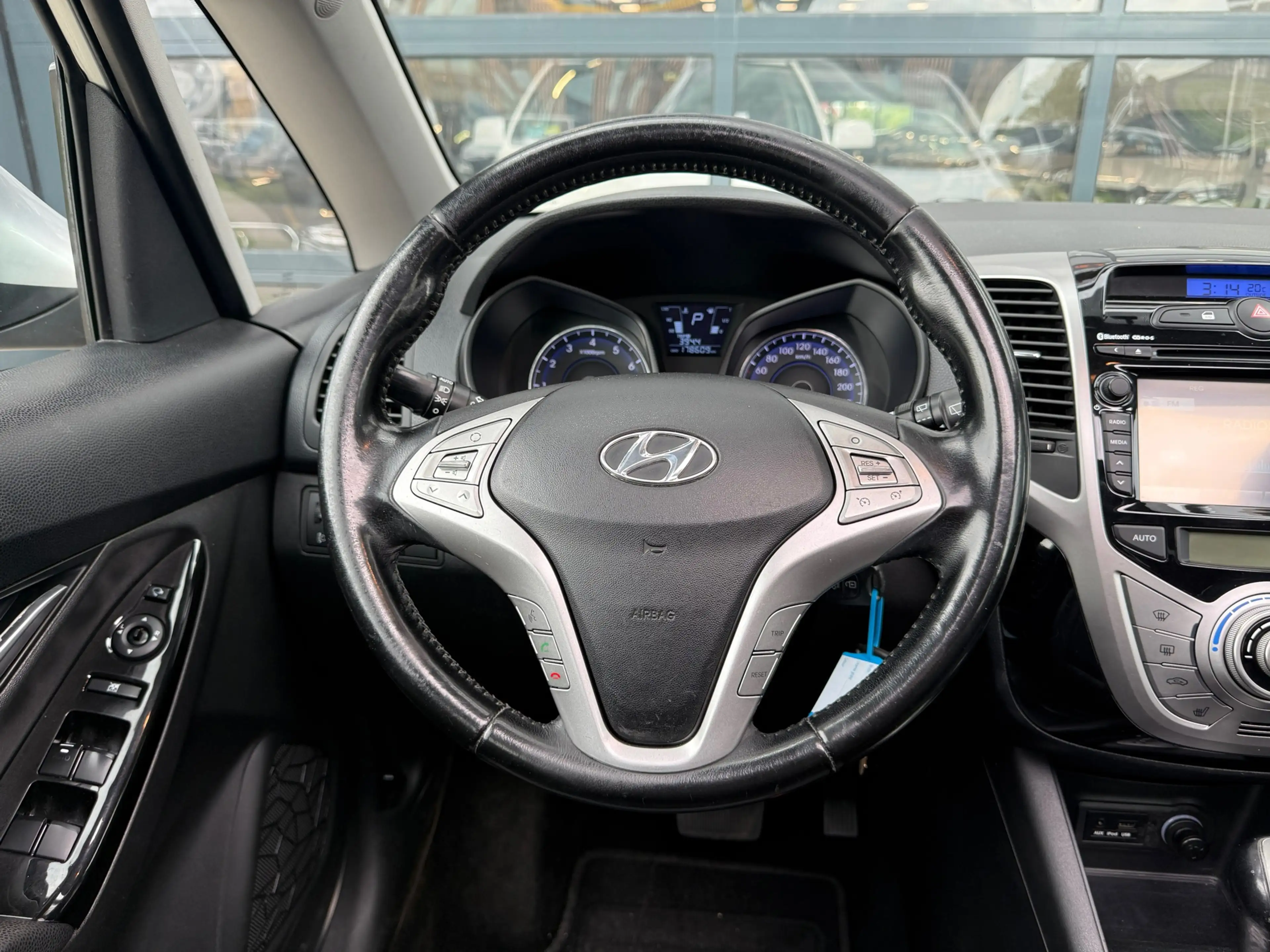 Hyundai iX20 1.6i i-Catcher Aut/Pano/Climate/Leder/Camera/Cruis — photo 16