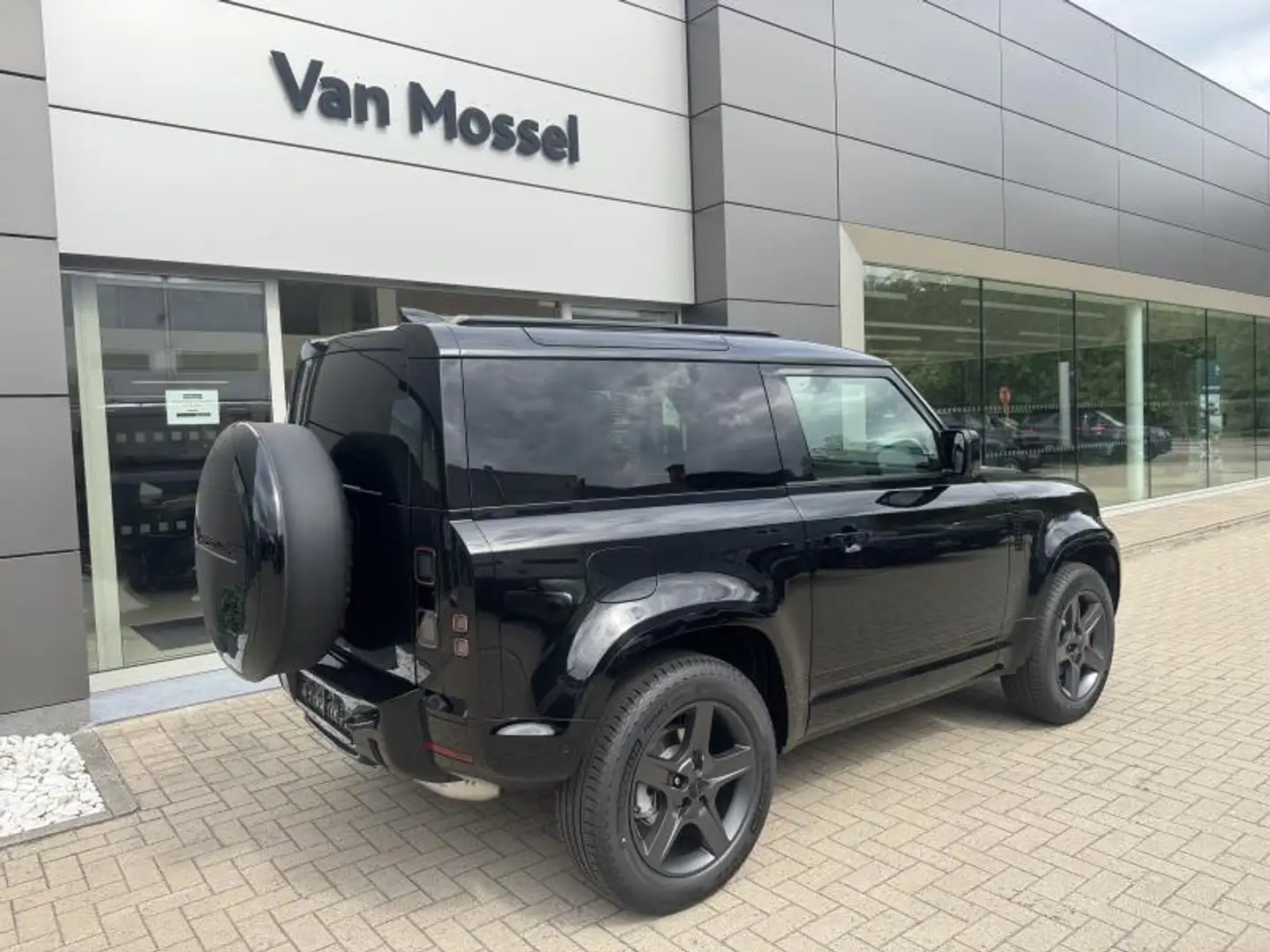 Land Rover Defender 90 D250 X-Dynamic SE AWD Auto. 26MY Noir - 2