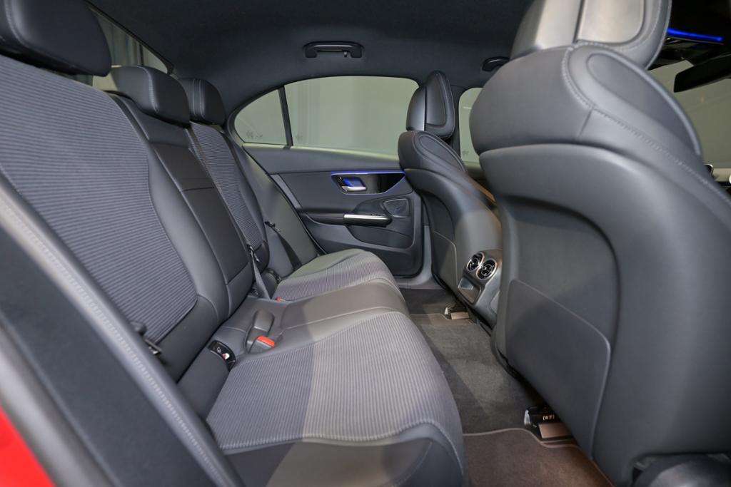 Mercedes-Benz C 180