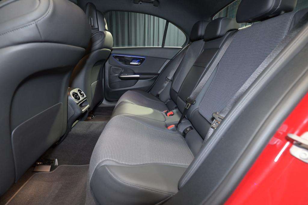 Mercedes-Benz C 180