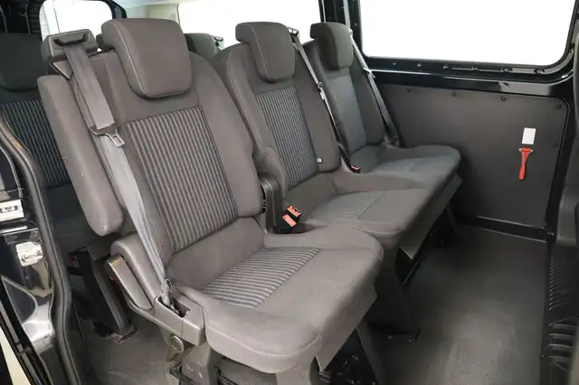 Ford Tourneo Custom view 11