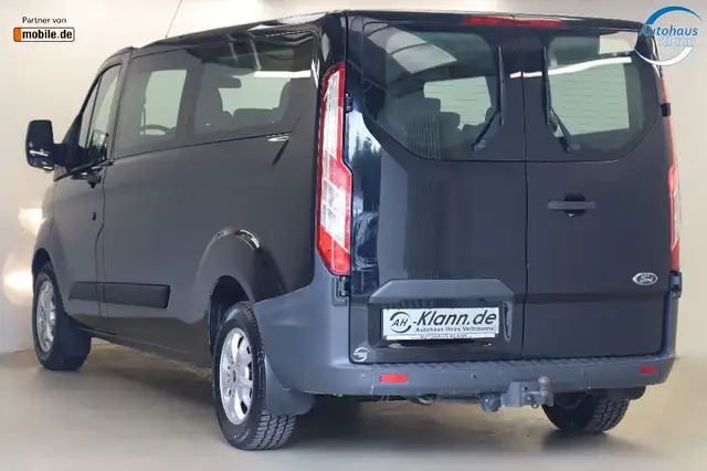 Ford Tourneo Custom view 6