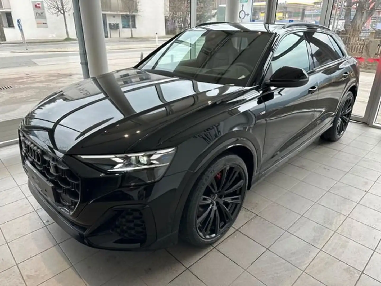 Audi Q8 50 Tdi - S line - Facelift - Listino 113.000 - 1