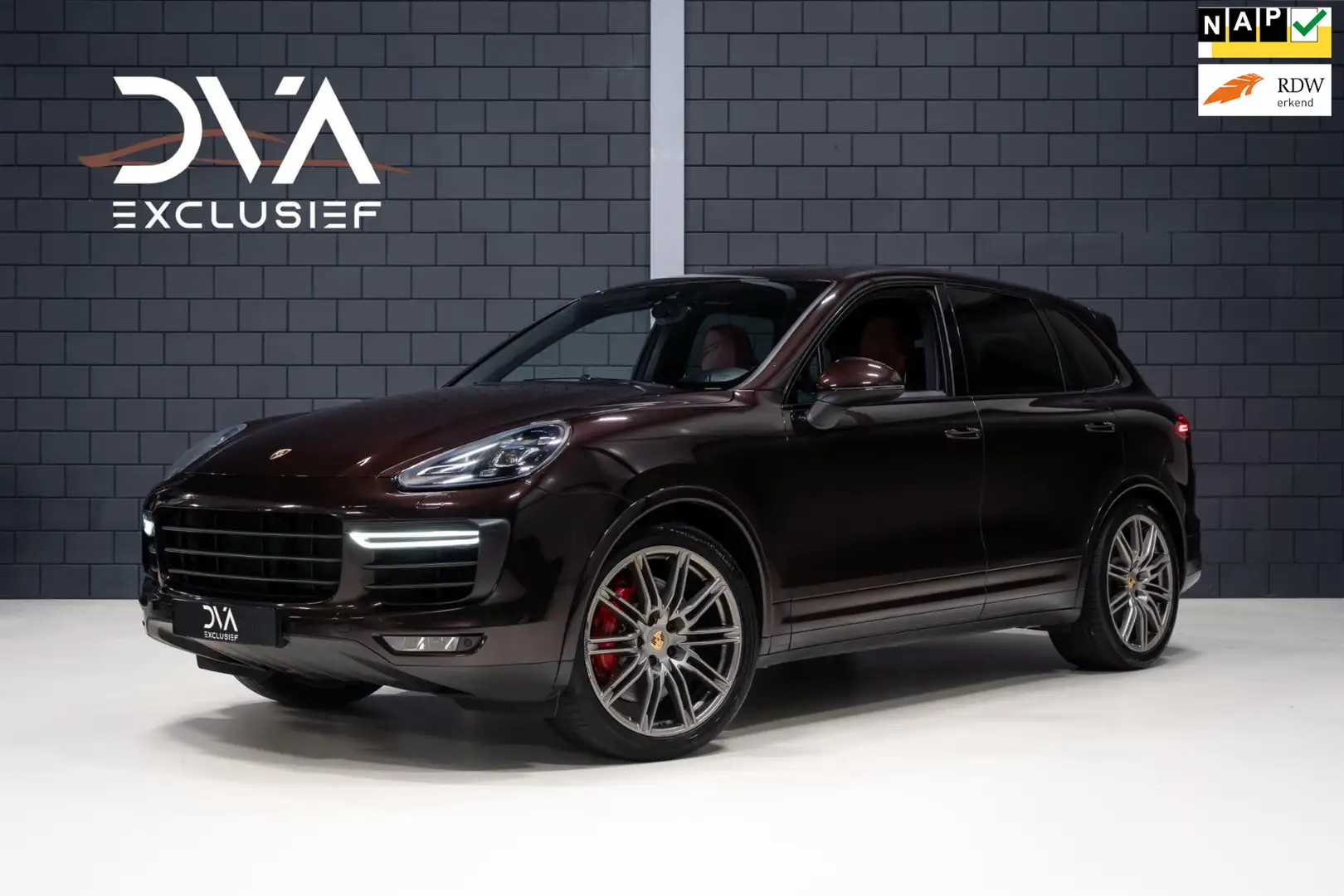 Porsche Cayenne 4.8 Turbo Brun - 1