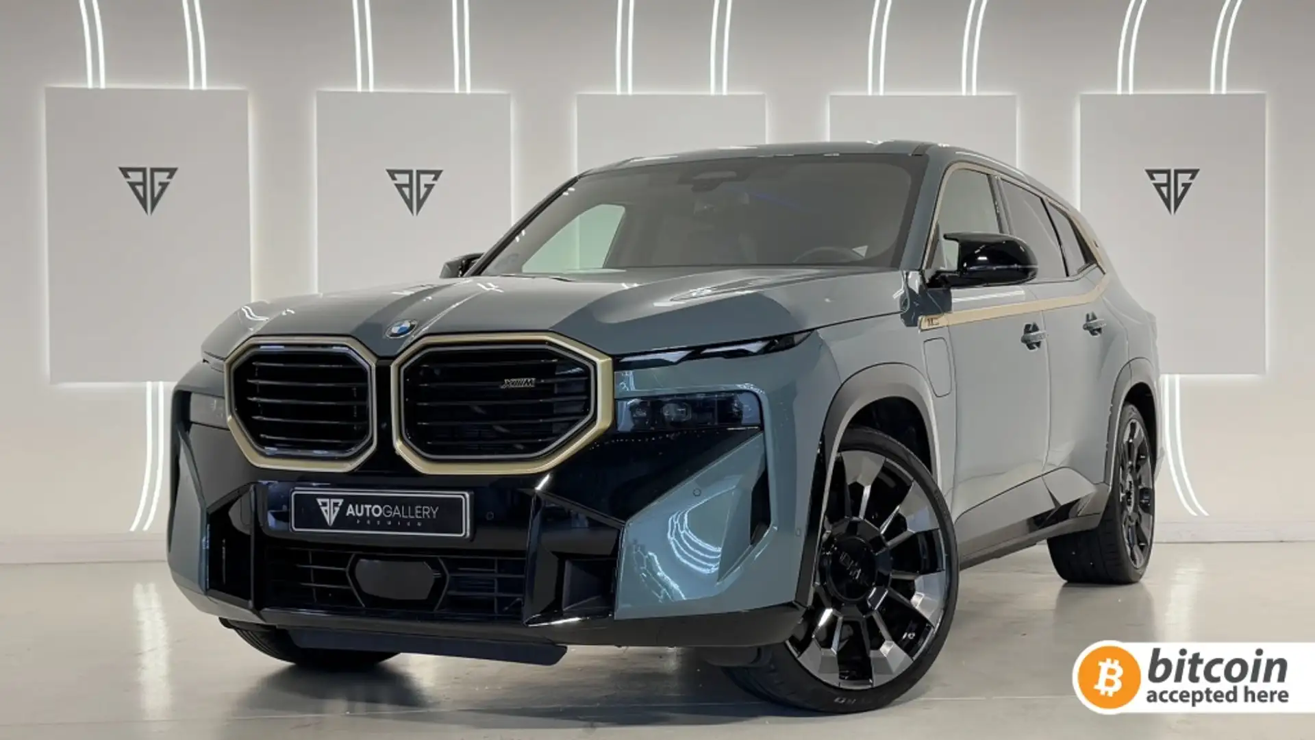 BMW XM Verde - 1