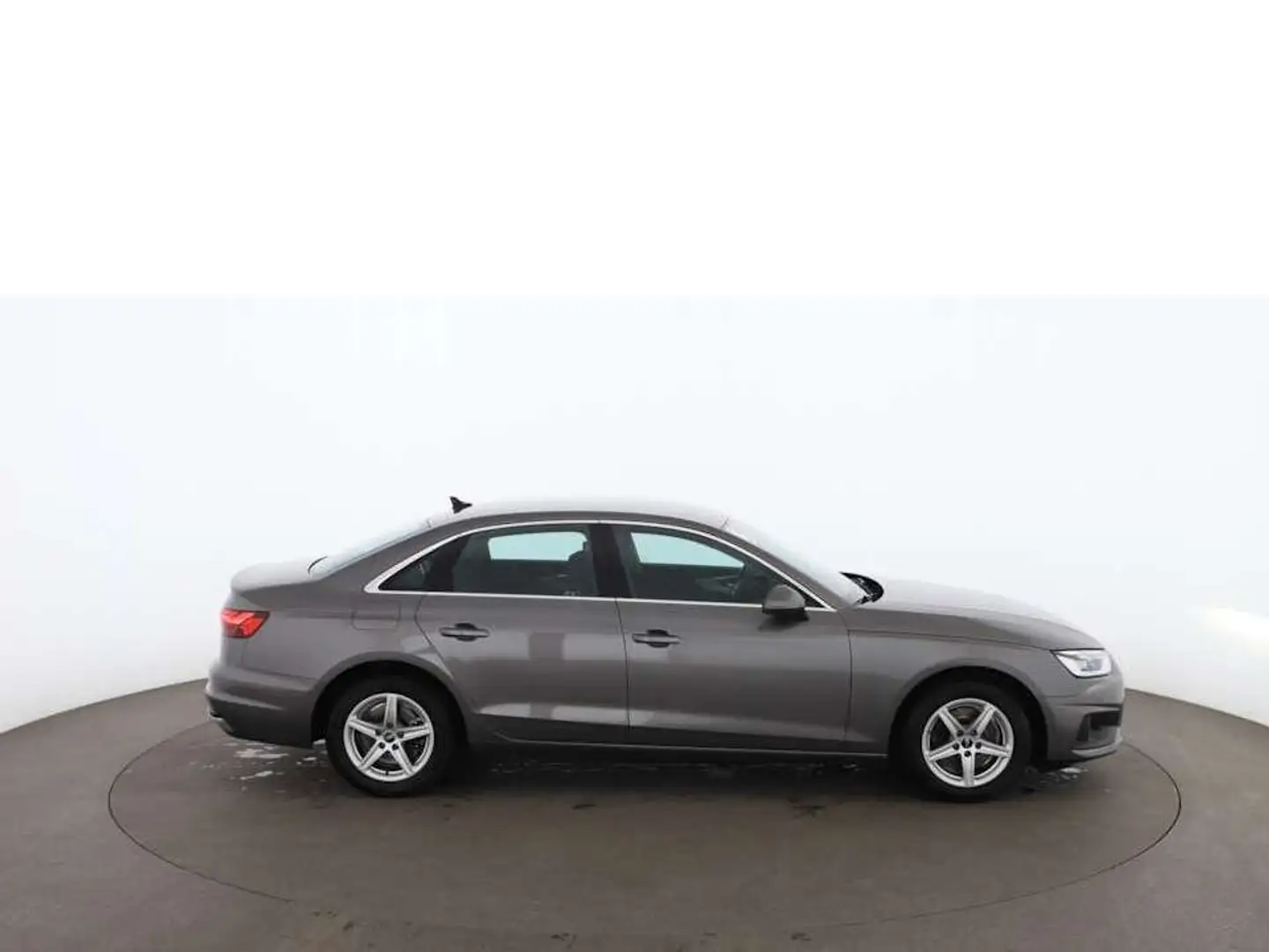 Audi A4 Limousine 35 TDI Aut LED NAVI LEDER SITZHZG Grau - 2