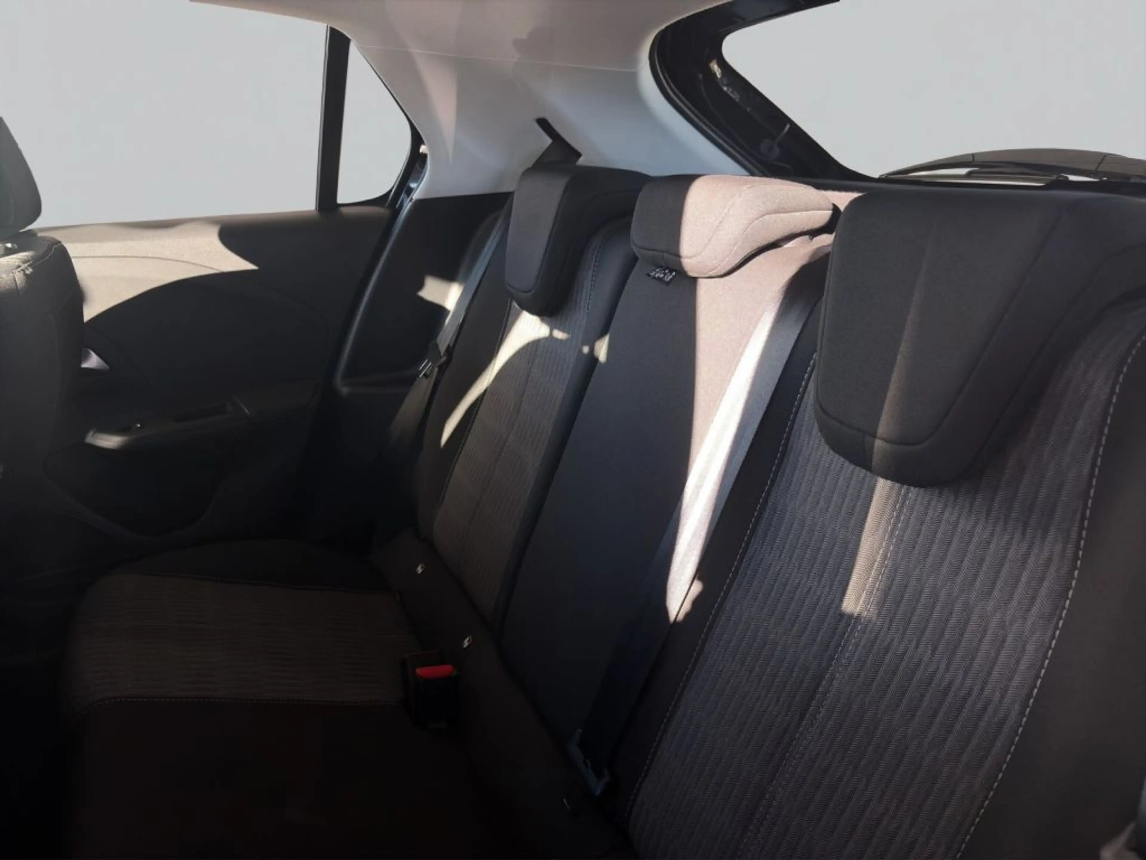 Opel Corsa-e Edition — photo 10