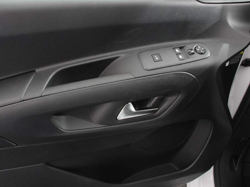 Peugeot Partner 1.5 BlueHDi 130 EAT8 S&S L2 Automaat Navigatie App — photo 13