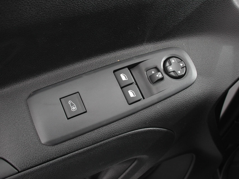 Peugeot Partner 1.5 BlueHDi 130 EAT8 S&S L2 Automaat Navigatie App — photo 12