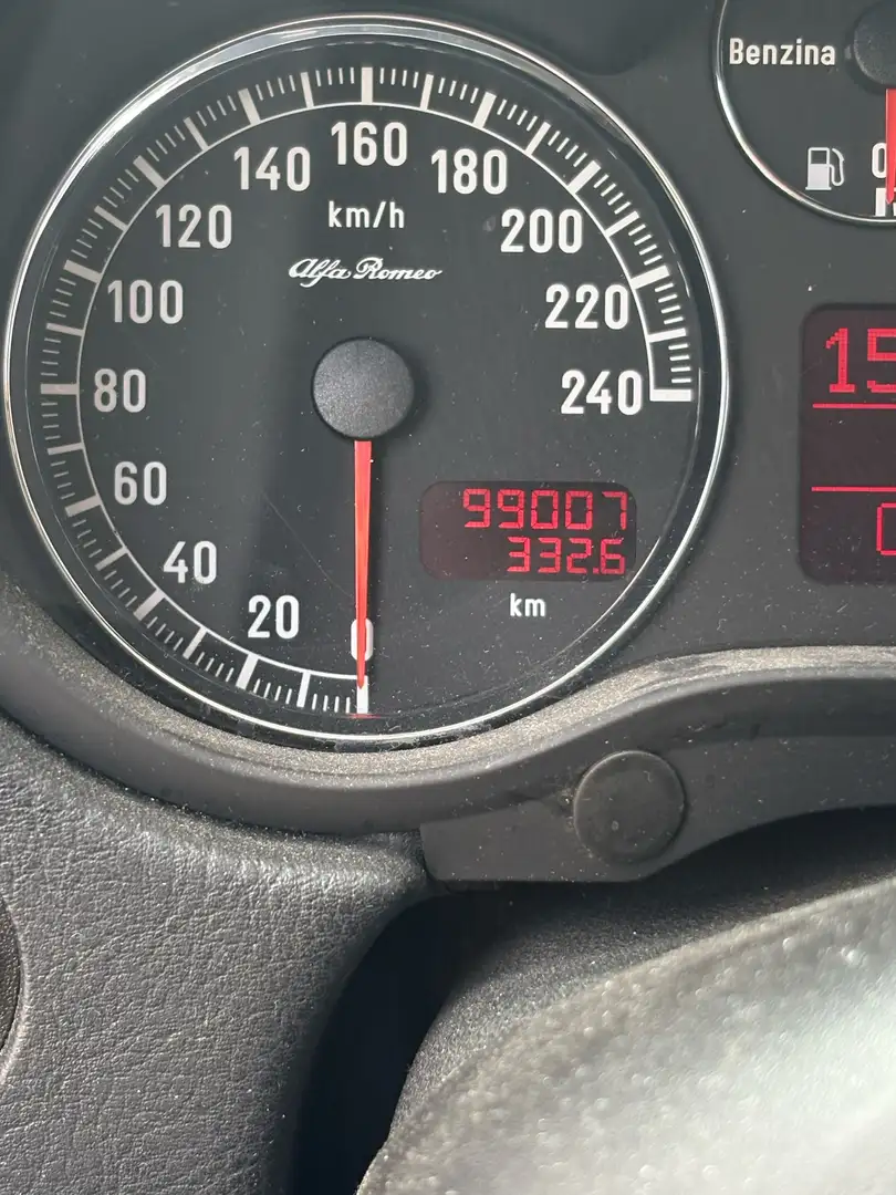 Alfa Romeo 147 3p 1.6 ts 16v Exclusive 120cv - 1