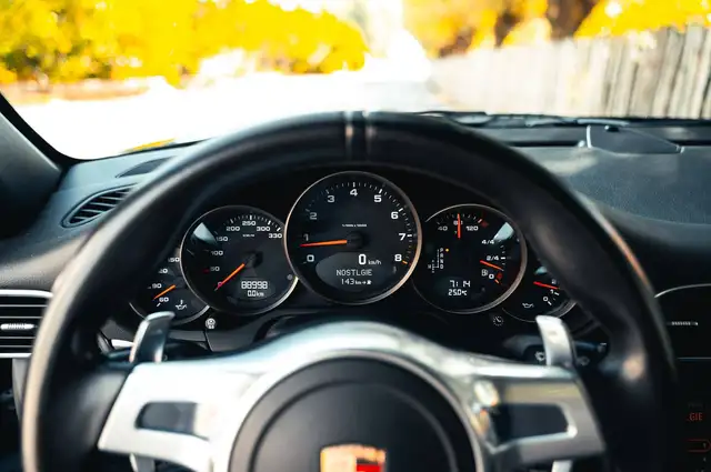 Porsche 997 view 13