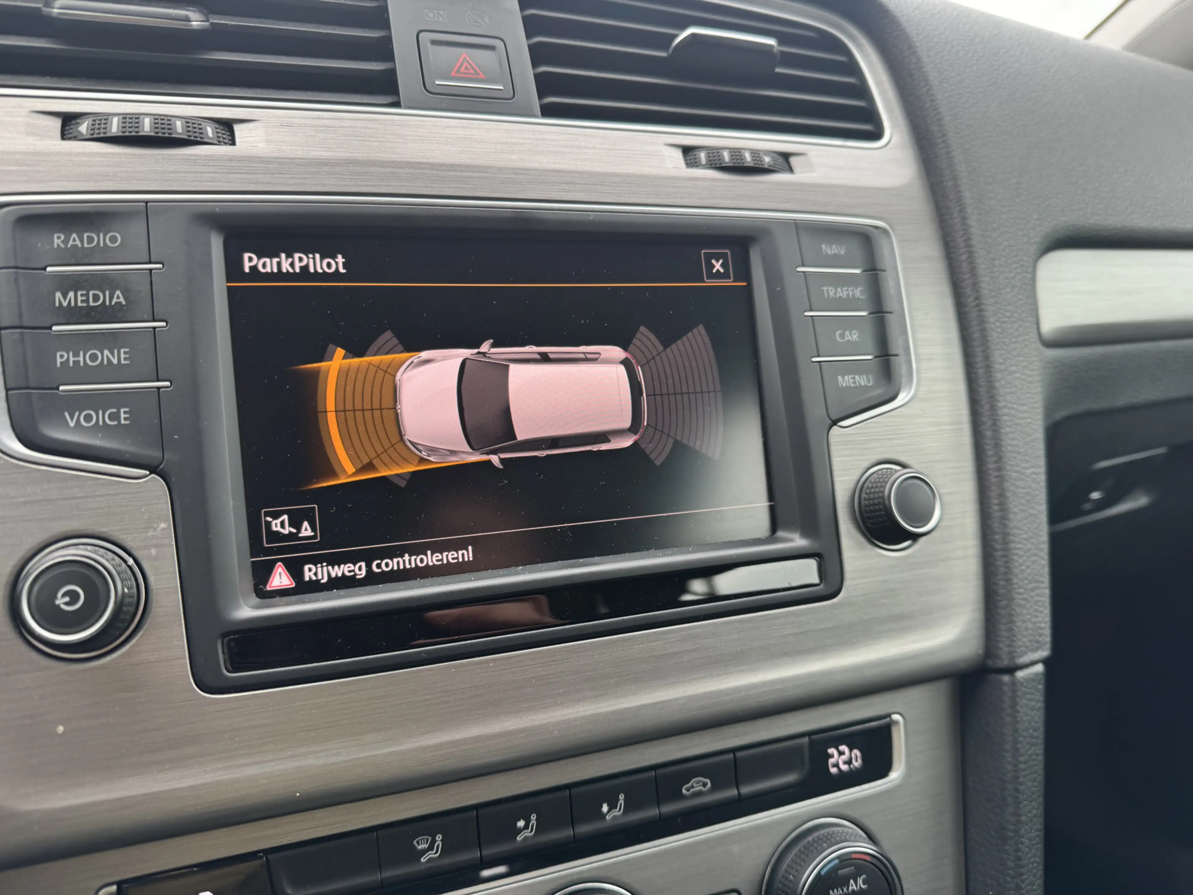 Volkswagen Golf 1.0 TSI Comfortline — photo 13