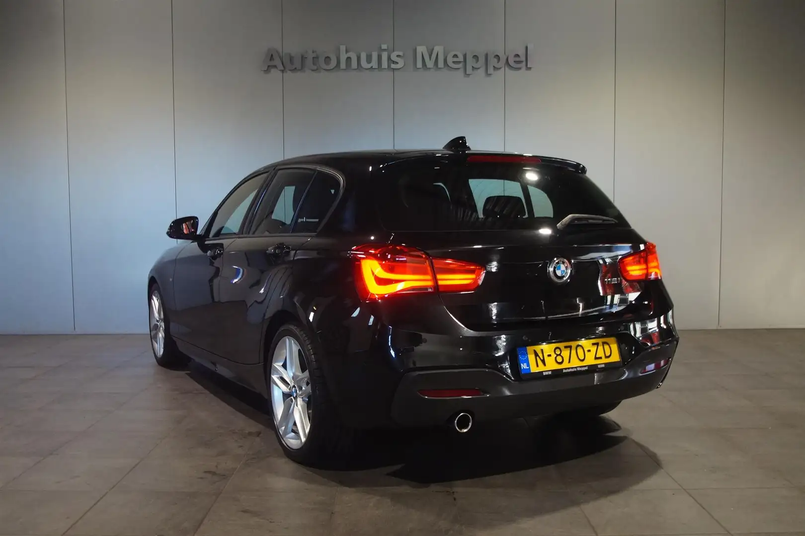 BMW 116 116i M-Sport/// | Cruise Control | PDC | Navigatie Schwarz - 2