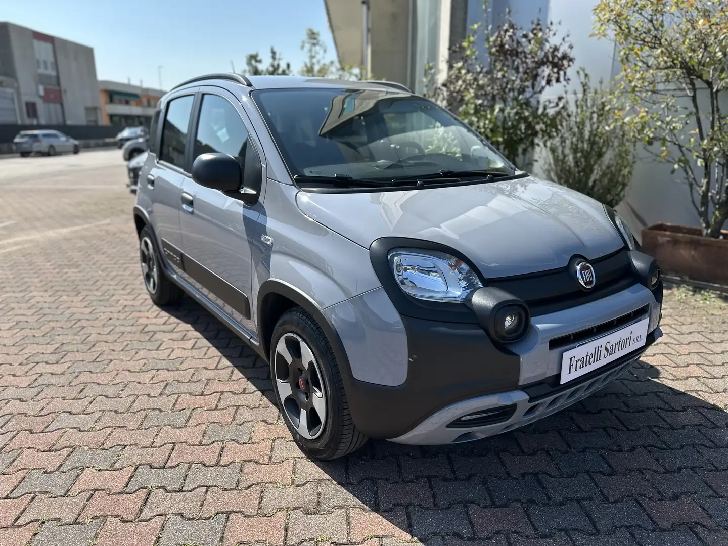 Fiat Panda Panda 1.0 hybrid City Cross s Grigio - 1