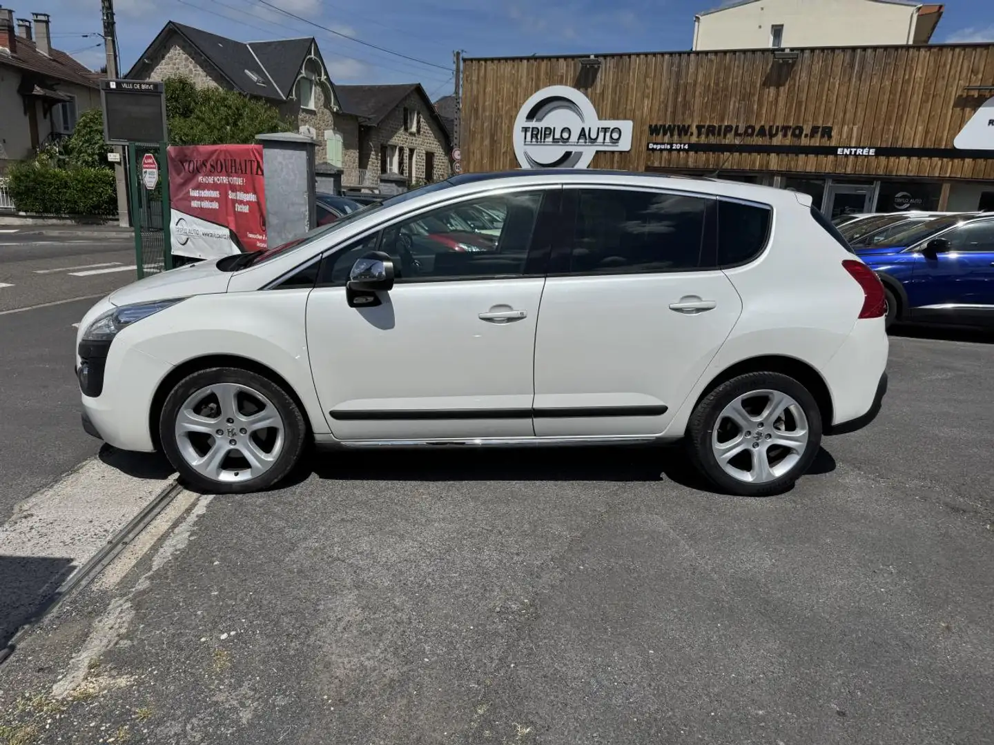 Peugeot 3008 2.0 HDi FAP - 150 Féline Gps + Clim + Radar AR Weiß - 2