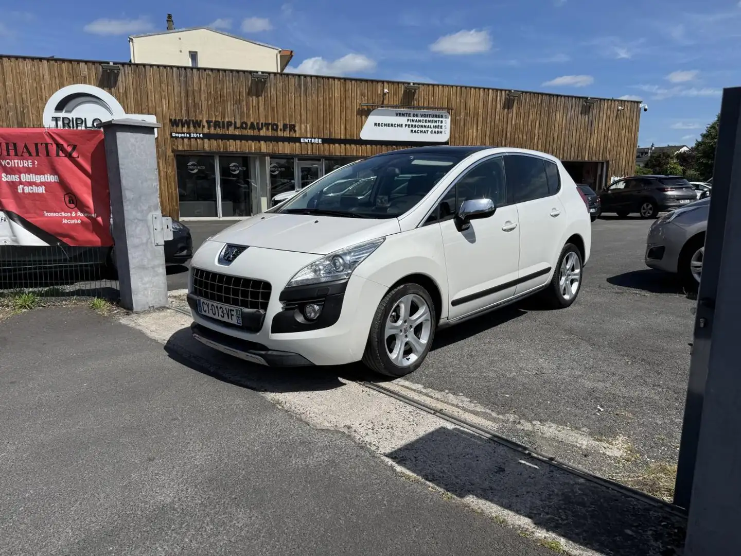 Peugeot 3008 2.0 HDi FAP - 150 Féline Gps + Clim + Radar AR Weiß - 1