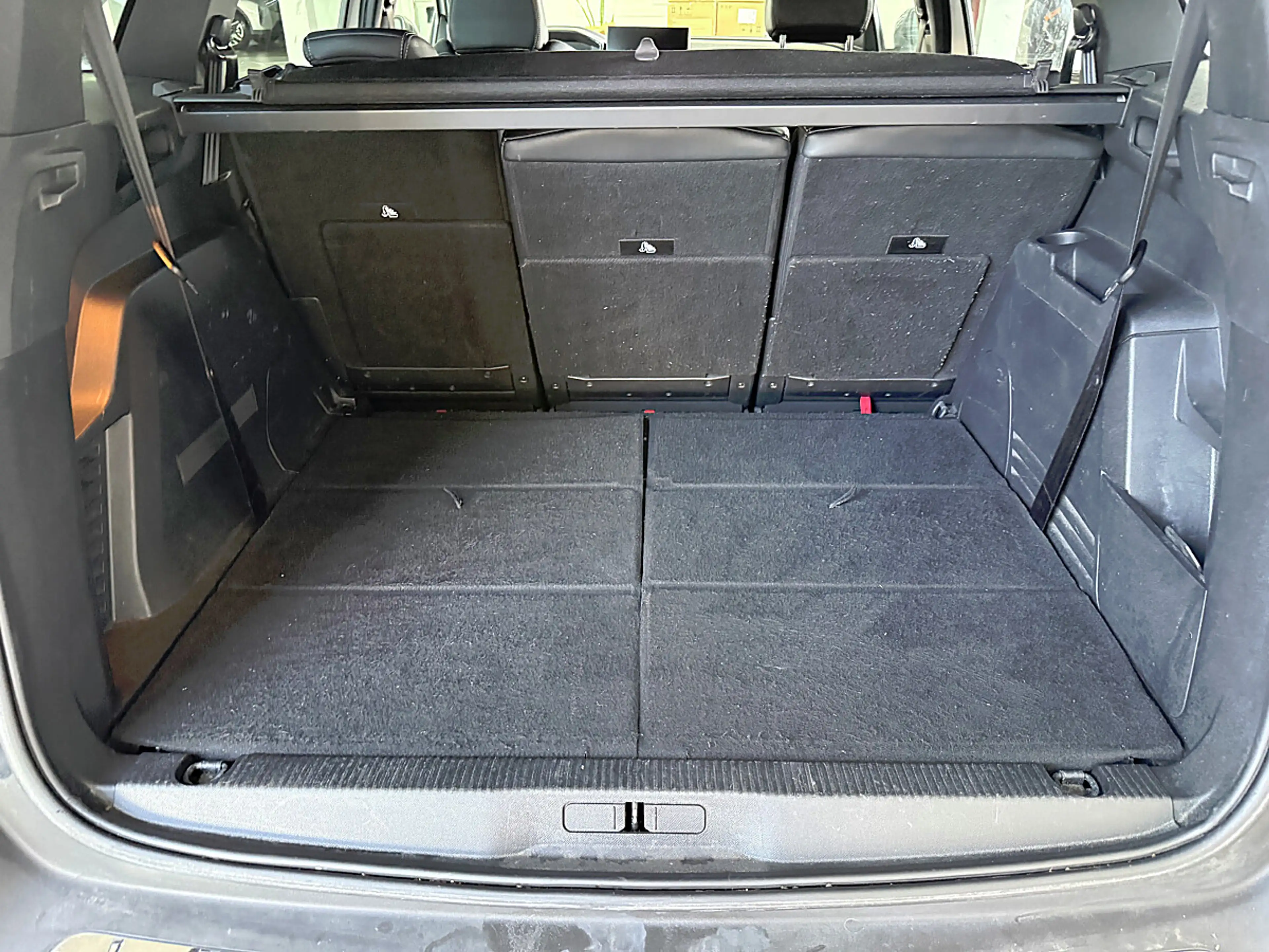 Peugeot 5008 BlueHDI 130 EAT8 GT — photo 7
