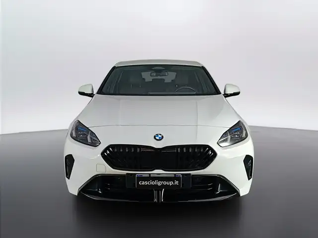 BMW 1 Series view 2