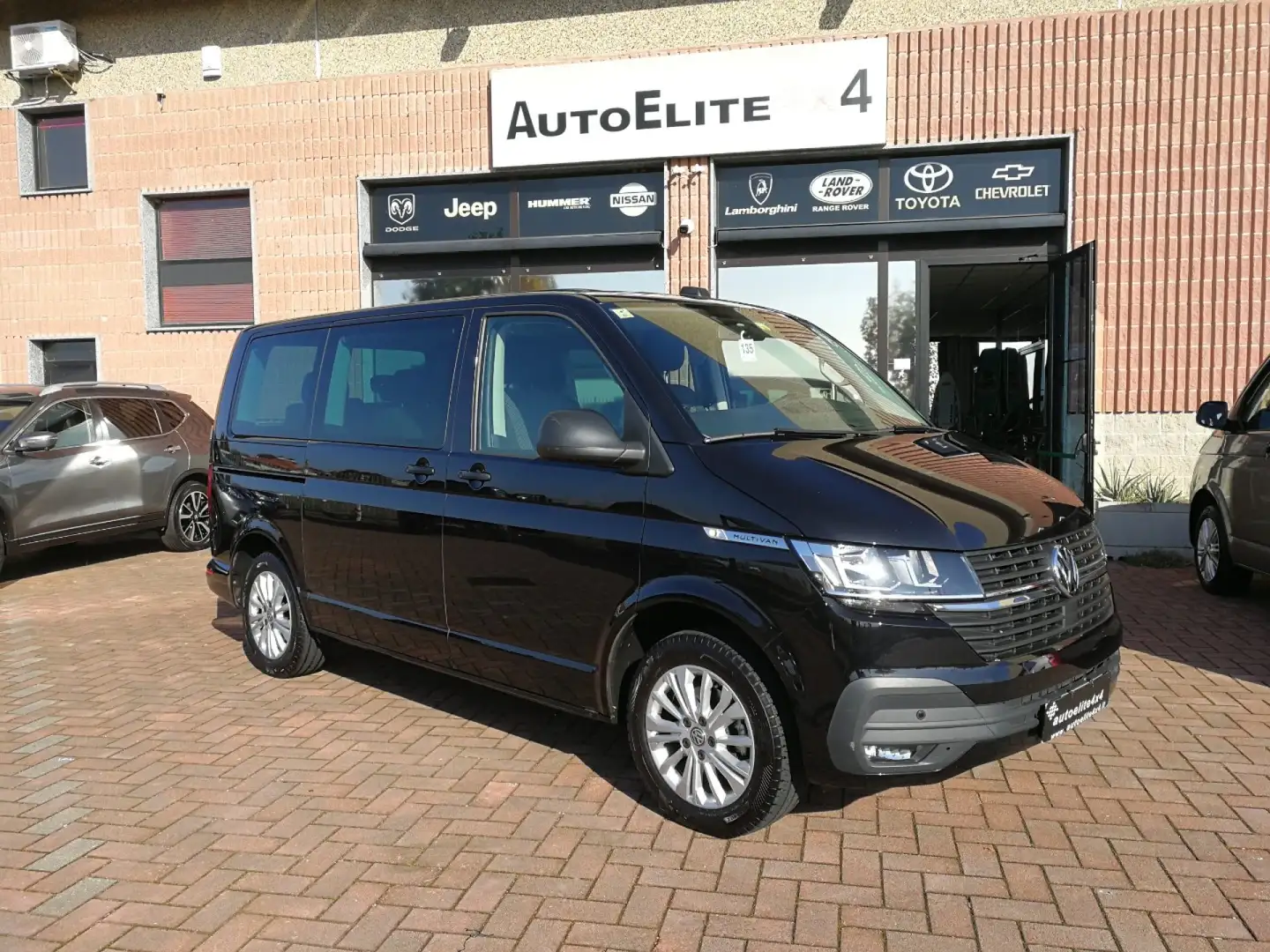Volkswagen T6.1 MULTIVAN 2.0 TDI 150CV DSG Space. + IVA Чорний - 1