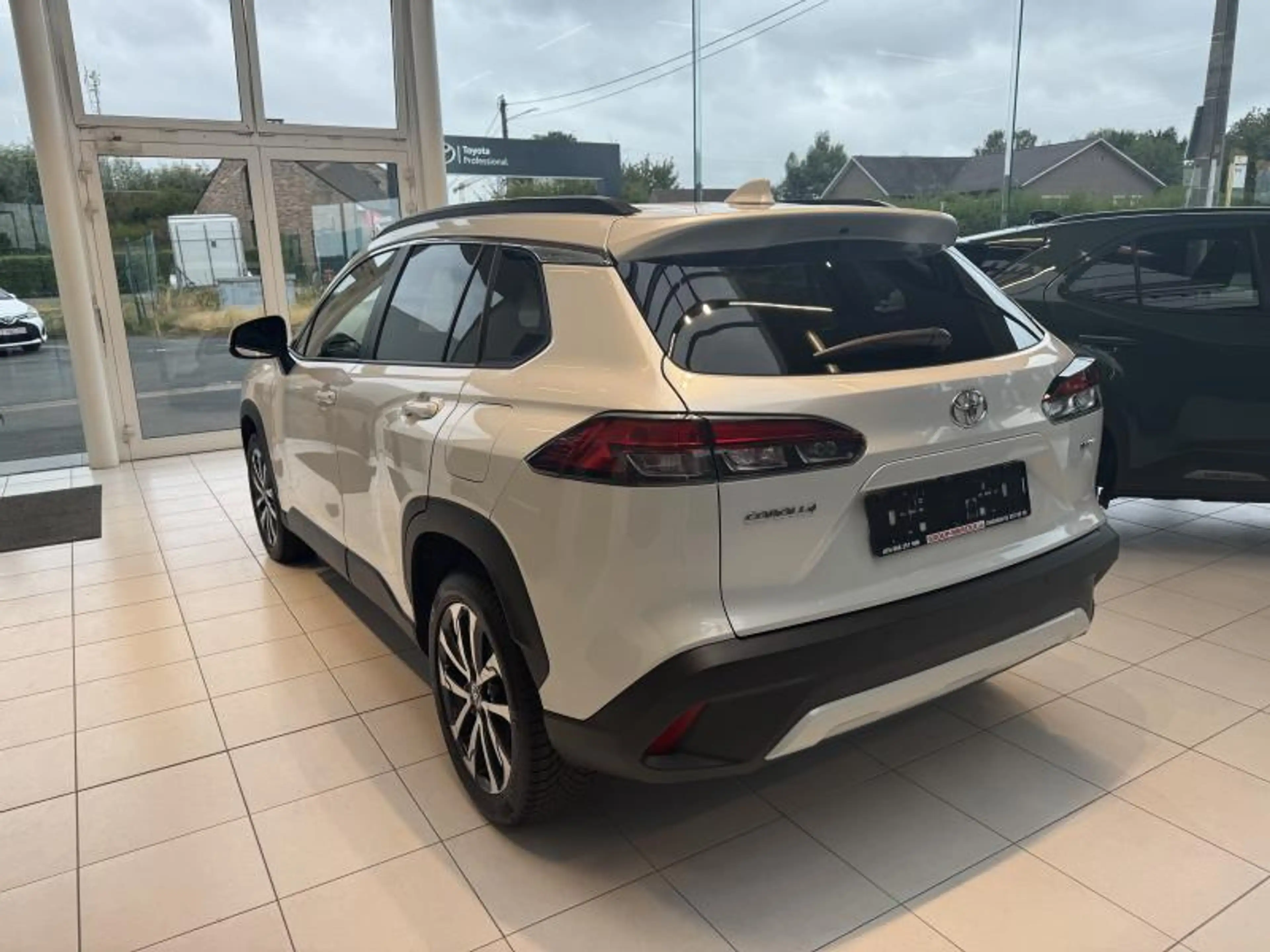 Toyota Corolla Cross Style — photo 5