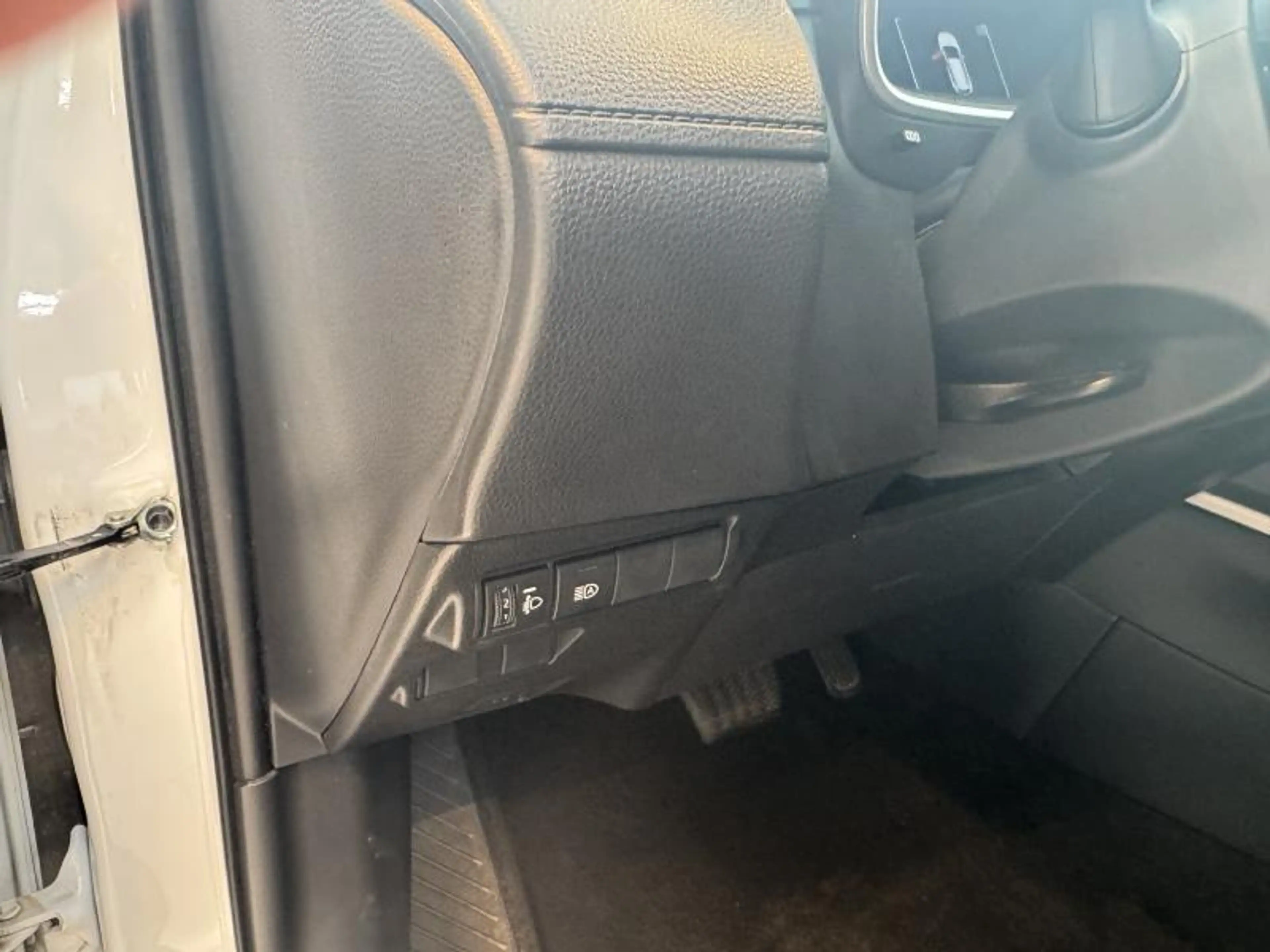 Toyota Corolla Cross Style — photo 13